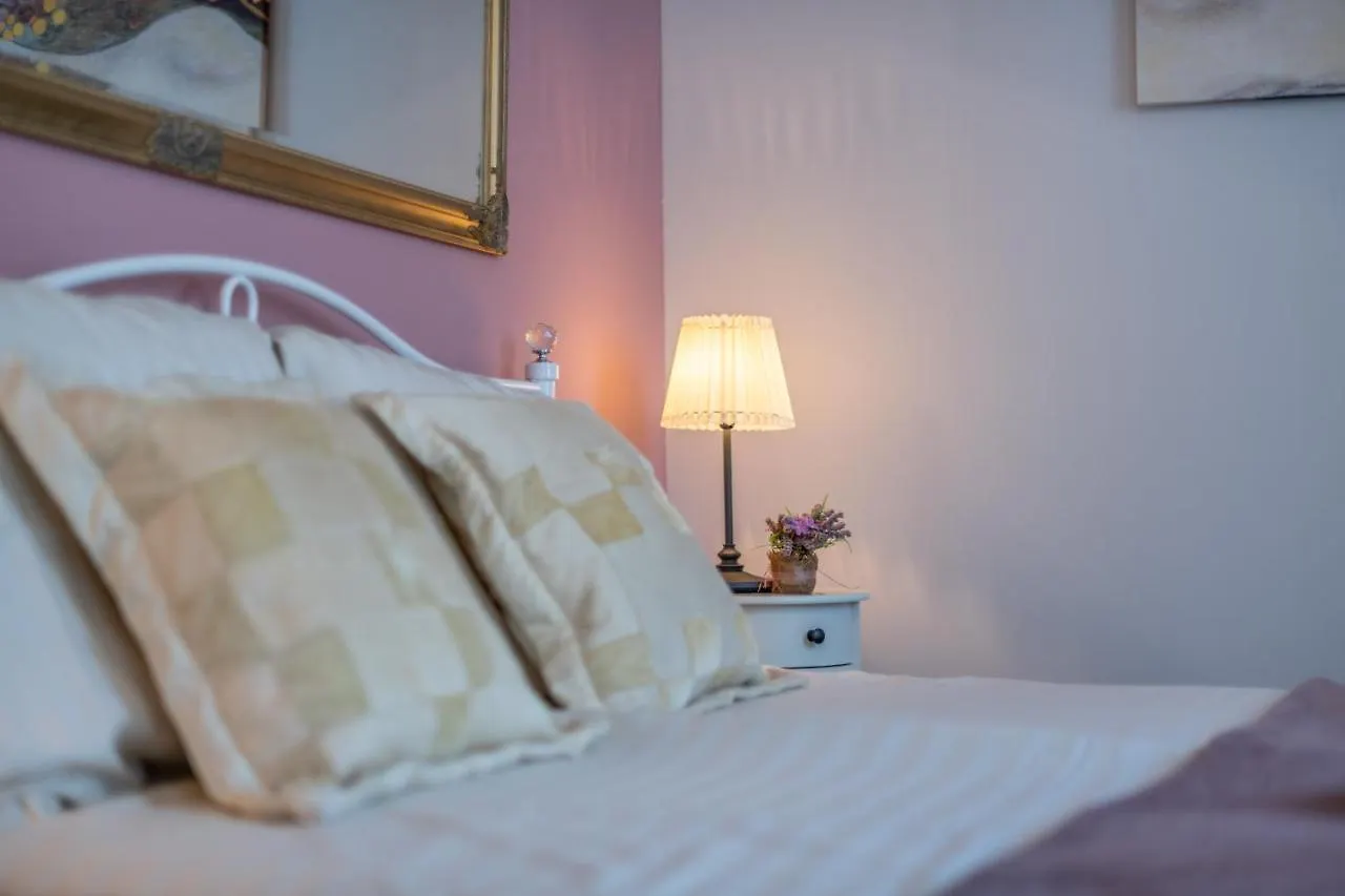 Old City Romantic Studios 4 With Free Private Parking Πούλα 0*,