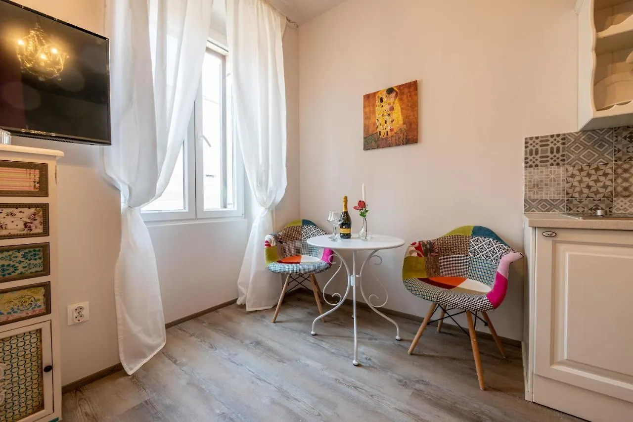 Old City Romantic Studios 4 With Free Private Parking Πούλα Διαμέρισμα