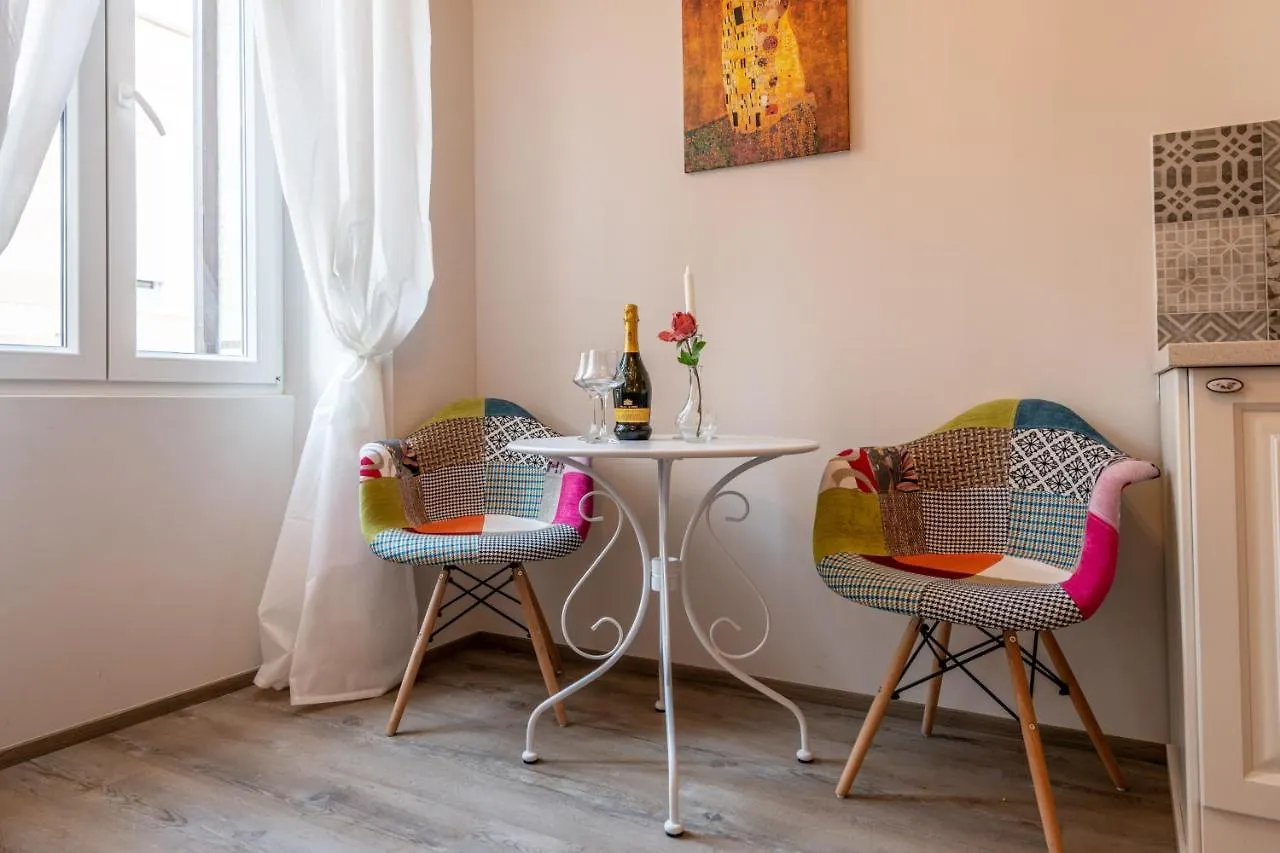 Old City Romantic Studios 4 With Free Private Parking Πούλα Διαμέρισμα